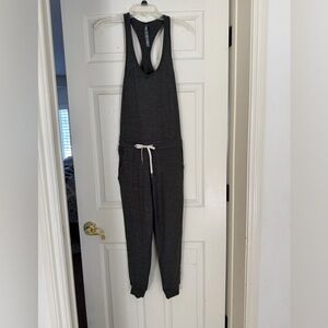 Vuori Lux Jumpsuit, Heather charcoal, size XXS